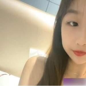 李溪妍6月份自拍作品小合集