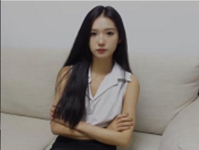 报复女老师的顶级模特男生