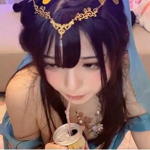 中日混血女神-sherry-niko3V作品，2.8G，颜值身材粉丝COS