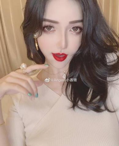 微博网红顾灵曦baby诱惑合集23V1.2G，绅士必看美腿与浓妆互动