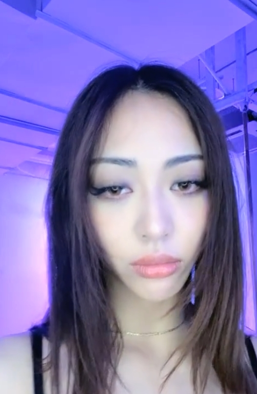 幻境蜜桃热舞私拍140部15.4G珍藏版